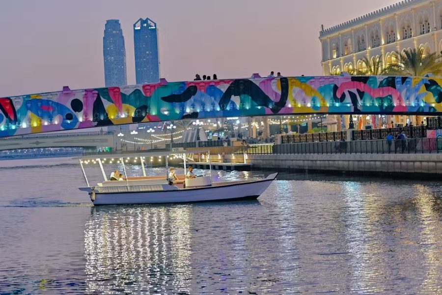 Sharjah: 30-Min Boat Tour