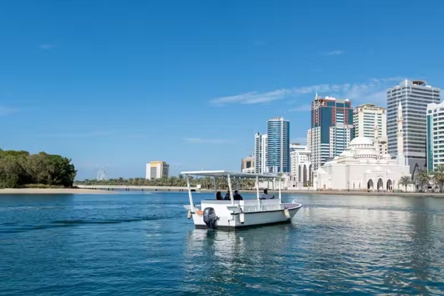 Sharjah: 15-Min Boat Tour